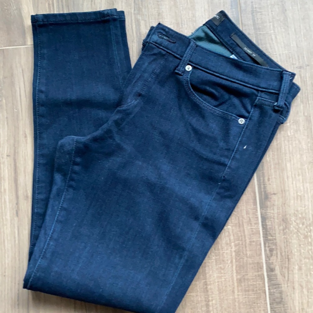 Banana Republic Women's Skinny Jeans in Dark Indigo Blue